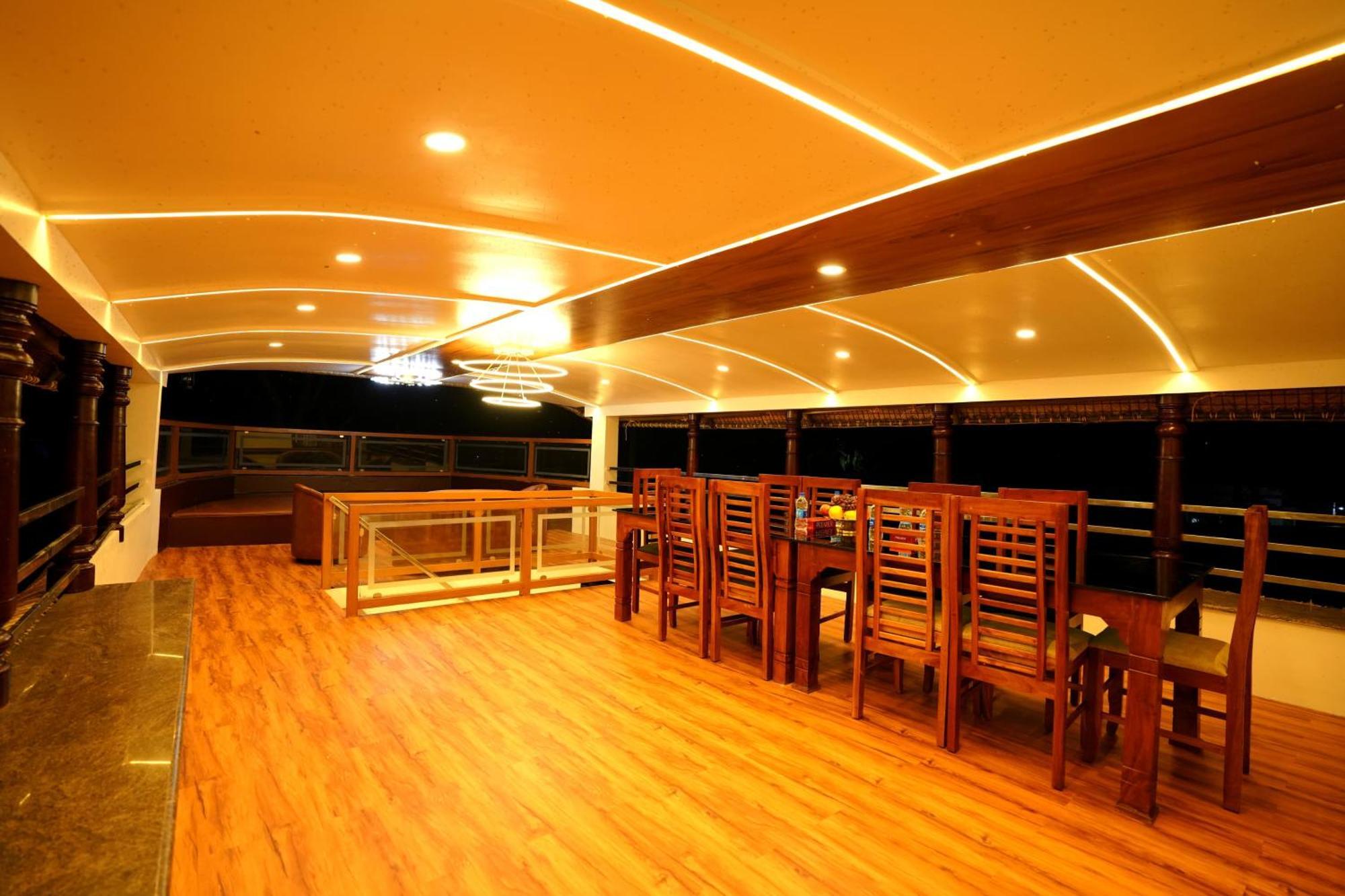 Indraprasthamlakecruise Alappuzha Exteriör bild