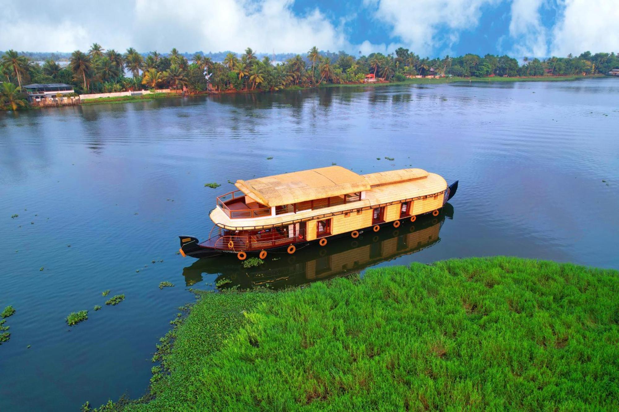 Indraprasthamlakecruise Alappuzha Exteriör bild